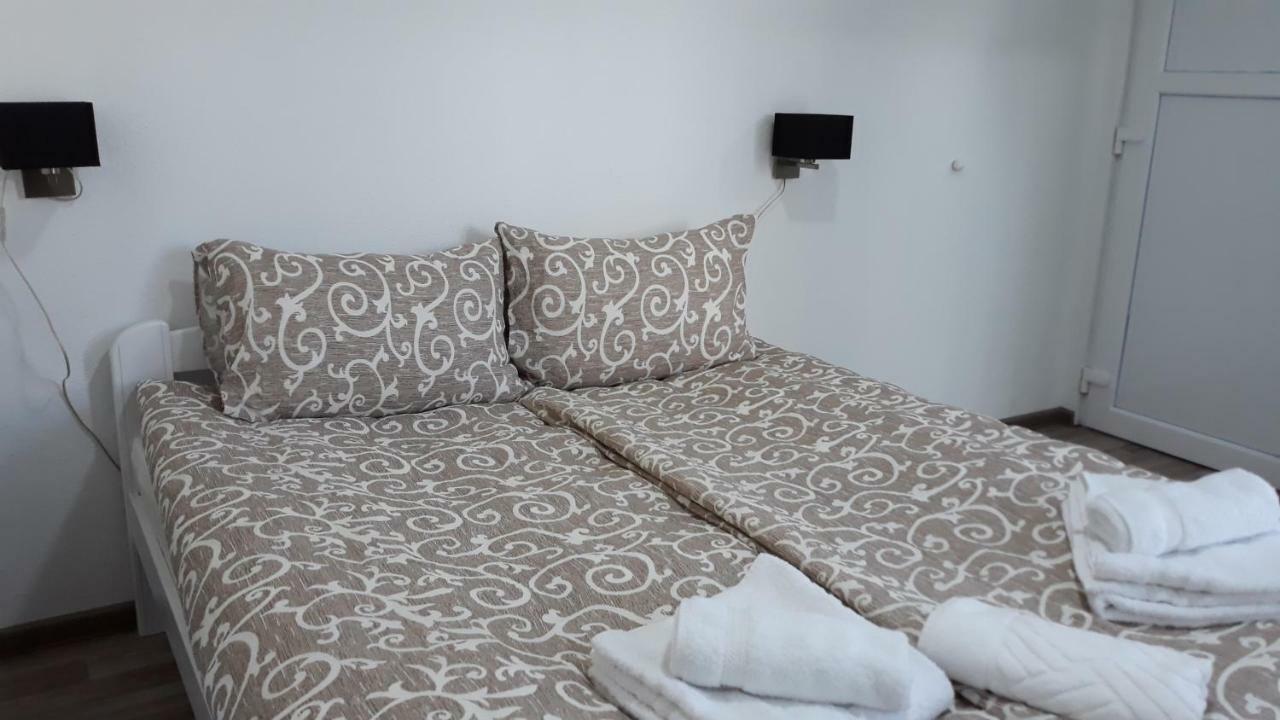 ויסוקו Apartments&Rooms Mido מראה חיצוני תמונה