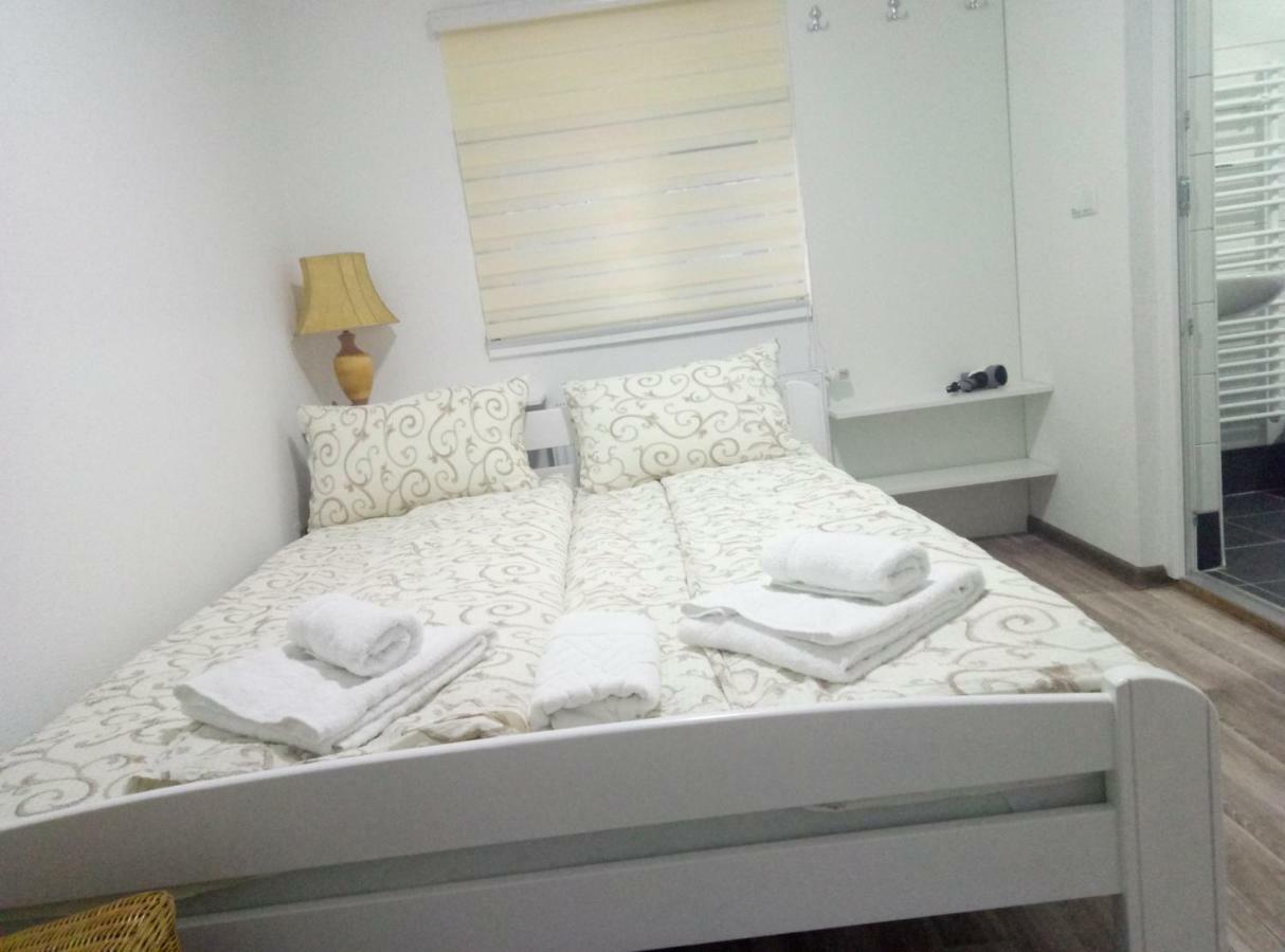 ויסוקו Apartments&Rooms Mido מראה חיצוני תמונה