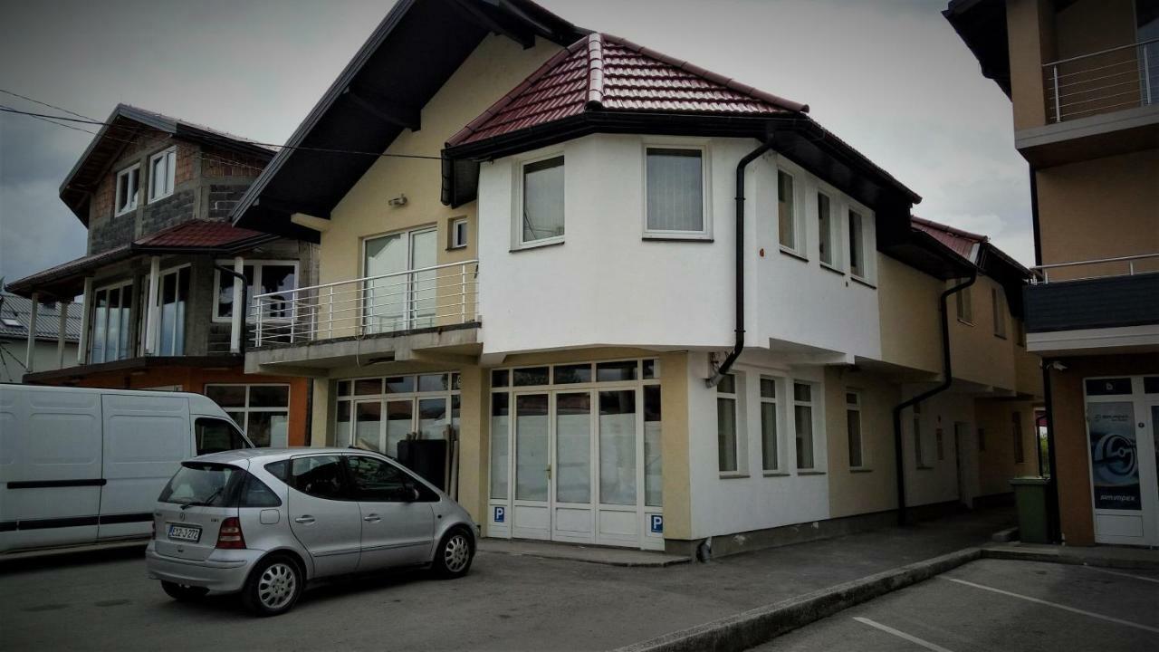 ויסוקו Apartments&Rooms Mido מראה חיצוני תמונה